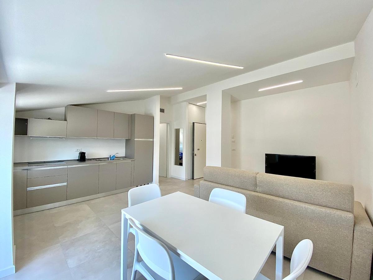 Em Apartments Lignano Sabbiadoro Buitenkant foto